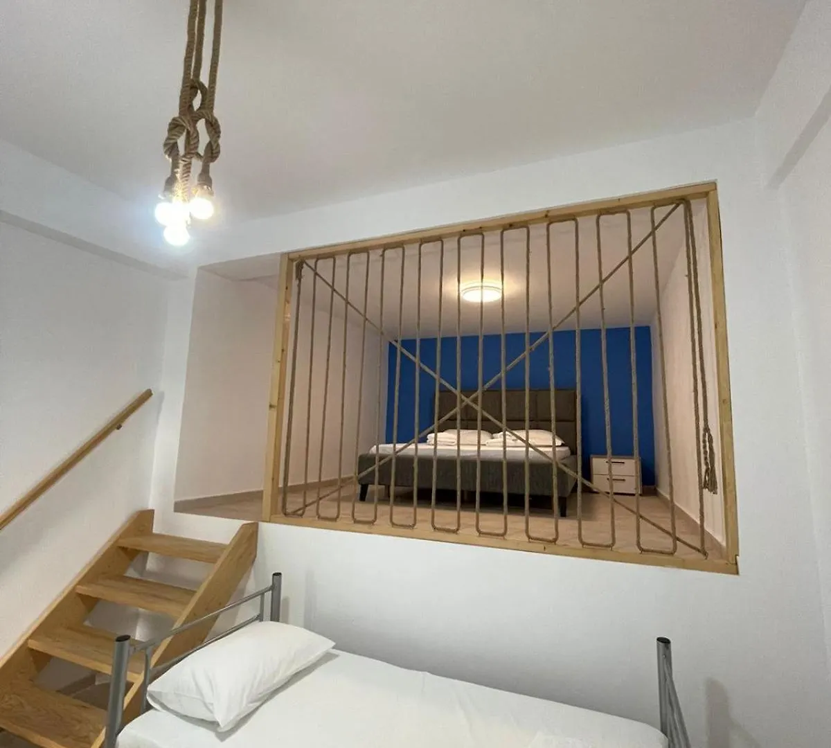 Bardhi M Bay Blu Apartment Vlore