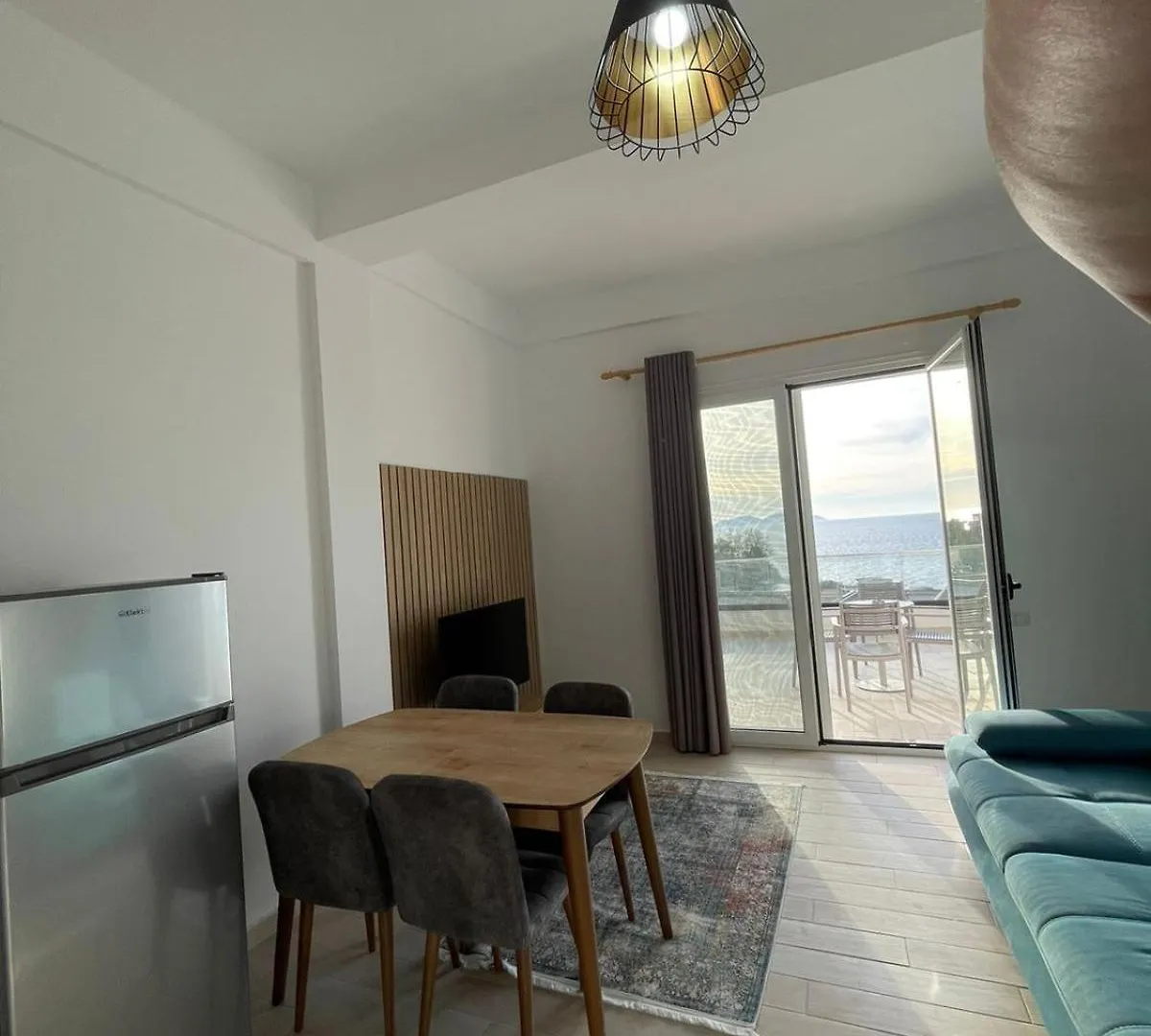 Bardhi M Bay Blu Apartment Vlore Albania