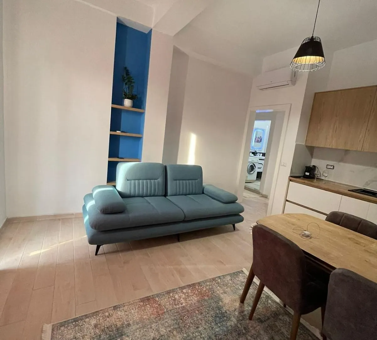 Bardhi M Bay Blu Apartment Vlore